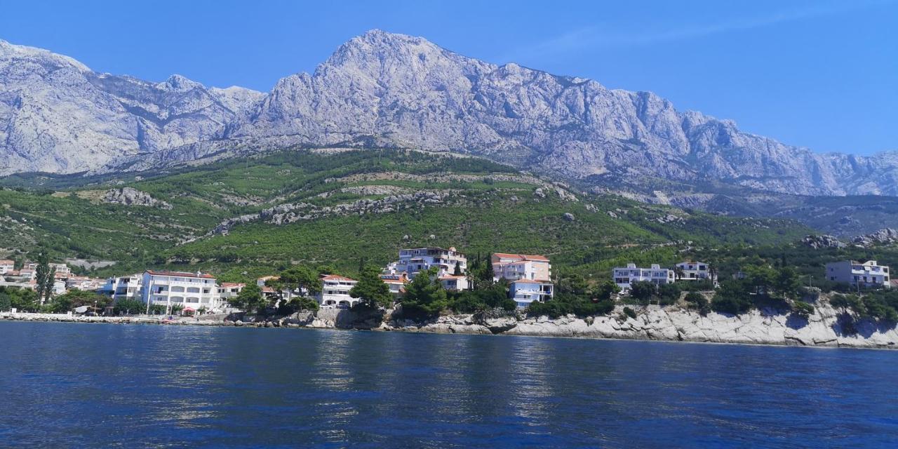 Apartments Tri Palme Baška Voda Exterior foto