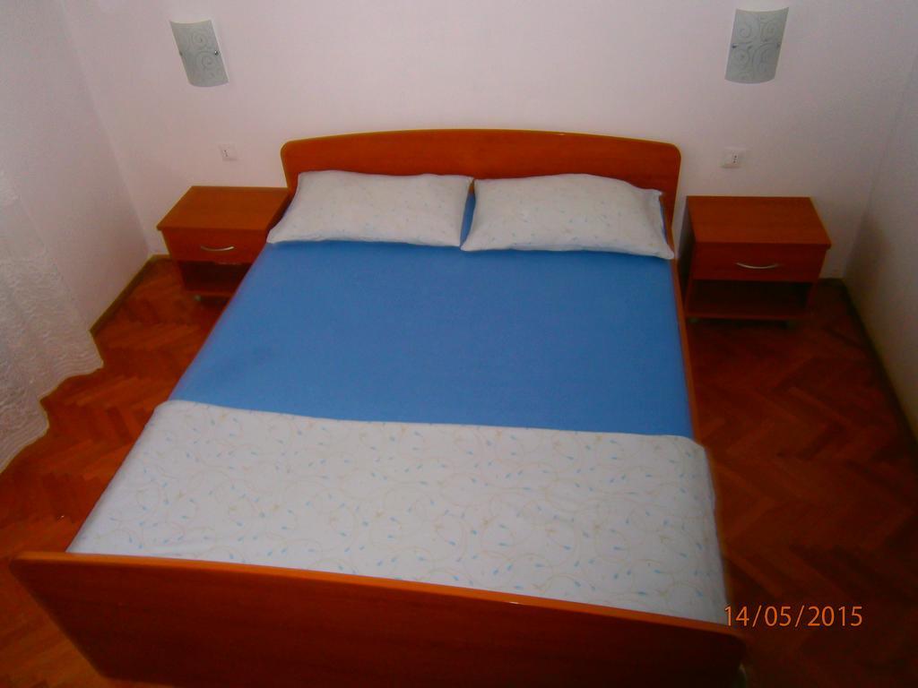 Apartments Tri Palme Baška Voda Zimmer foto