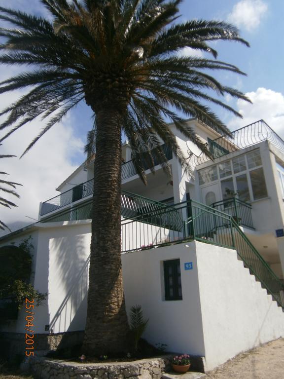 Apartments Tri Palme Baška Voda Exterior foto